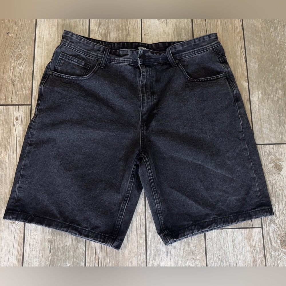 Cotton On Men's Black Jean Shorts. Loose fit. Hoodie is being sold separately.